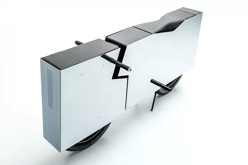 一辆能“隐身”的摩托，停路边贼都找不到