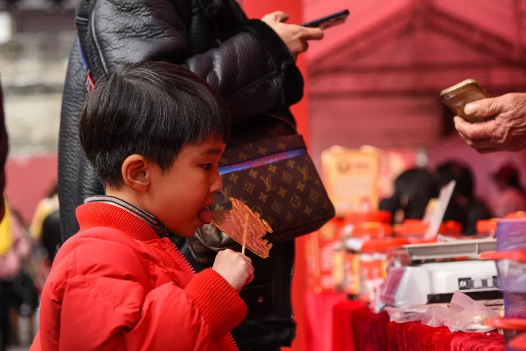 Duters在全球各地给您拜年啦