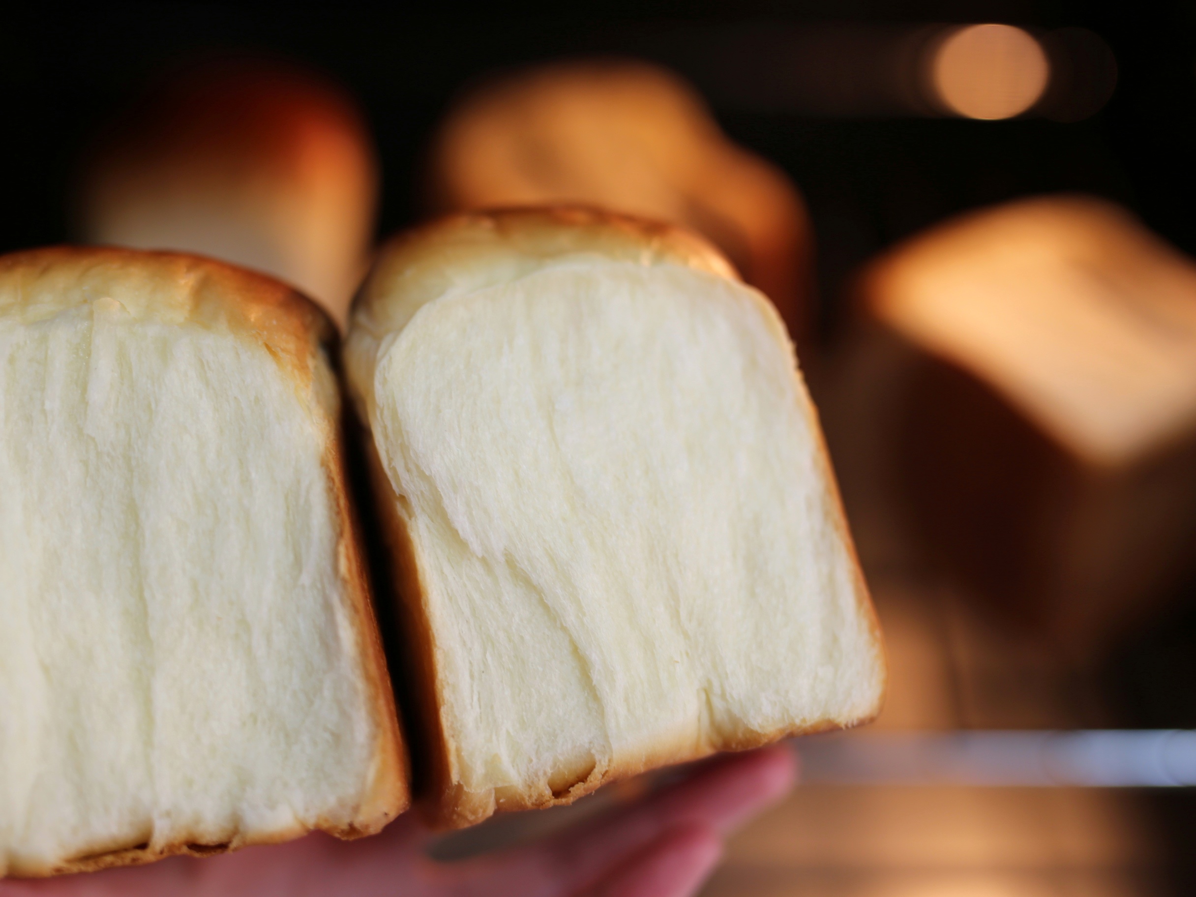 自制吐司家常做法,自己做吐司要想柔软好吃又拉丝