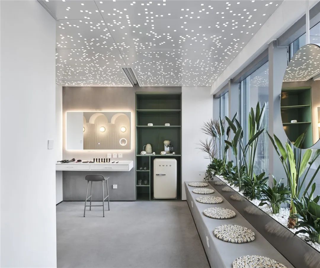 美容院案例分享,全球最新美容院设计欣赏