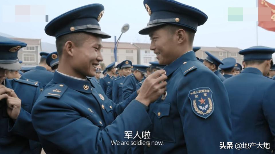 中国当兵的大学生，都是这样度过第一次