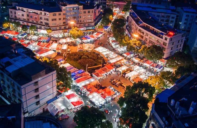 浙江宝藏城市,浙江绍兴夜市美食一条街