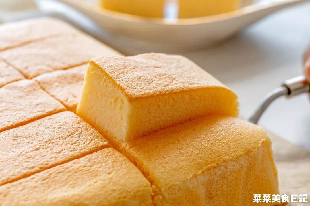 网红蛋糕买不到手把手教你在家做,酸奶蛋糕最简单的做法不用搅拌机