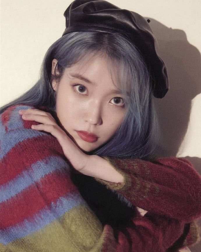 iu穿牛仔裙,iu穿什么裙子好看