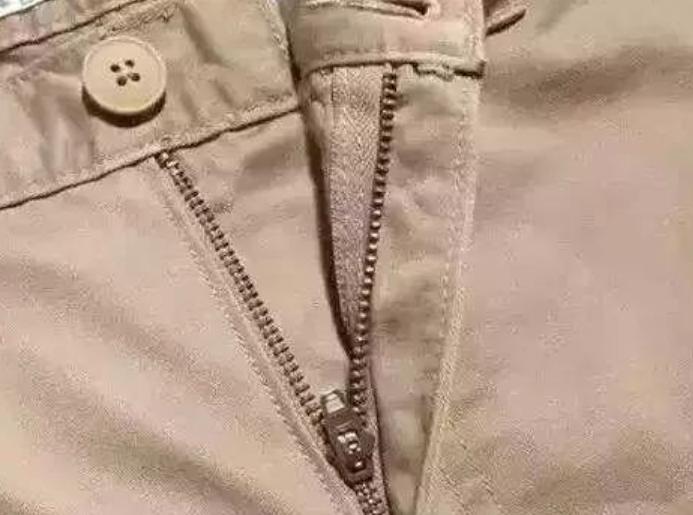 4个月宝宝“*弟弟小**”被卡因穿错衣服，这6种衣服坚决不能给孩子穿