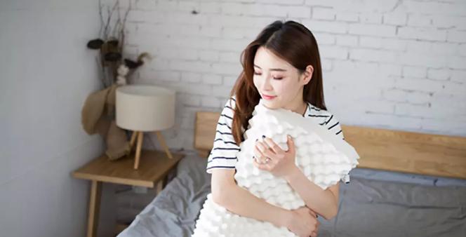 选乳胶枕头什么牌子好,泰国乳胶枕头品牌最新报价大全