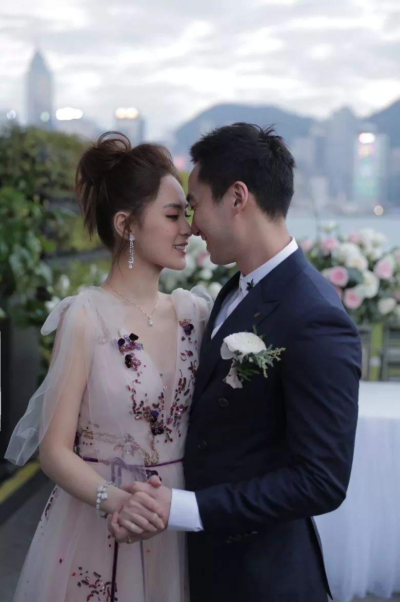 细究阿娇赖弘国分居原因，无子或是关键，女方“看不上”早有端倪