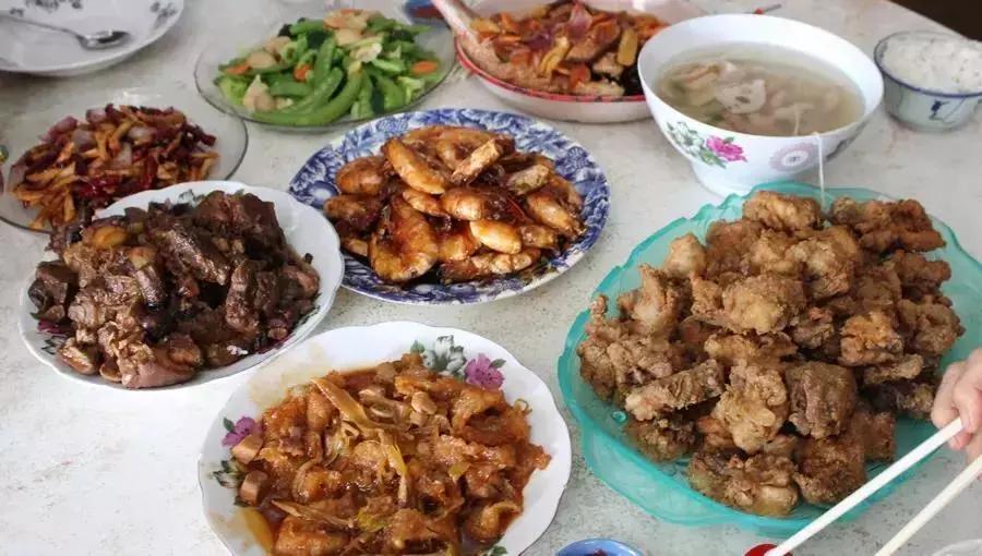 反酸烧心嗓子有异物感吃什么药,喉咙烧心反酸是咋回事