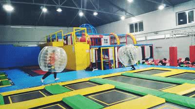 魔都森林彩虹滑梯视频,打卡魔都热气球