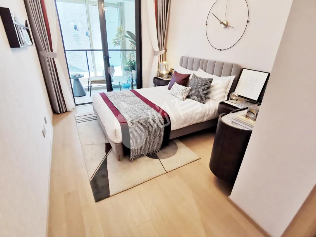 粉盘撞车，现状差又最贵的上河公元你买账吗？