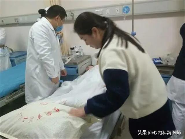 心电图显示窦性心动过缓怎么回事,心电图查出窦性心动过缓严重吗