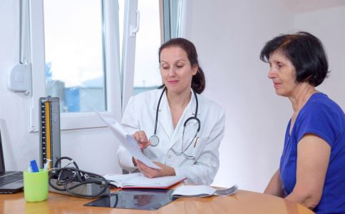 更年期提前了人老得快吗,更年期月经太多大概多久会绝经