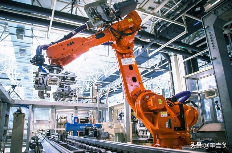 比沃尔沃先进、获奔驰专家点赞，吉利义乌工厂为何这么牛？