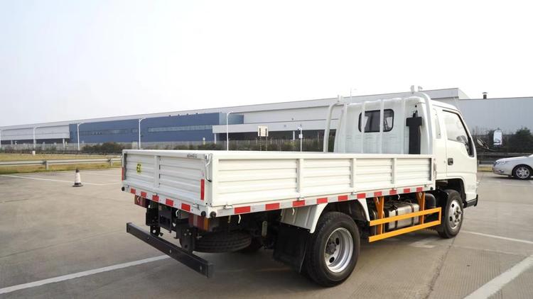 江铃顺达小卡能拉4吨货吗,江铃顺达小卡地库车