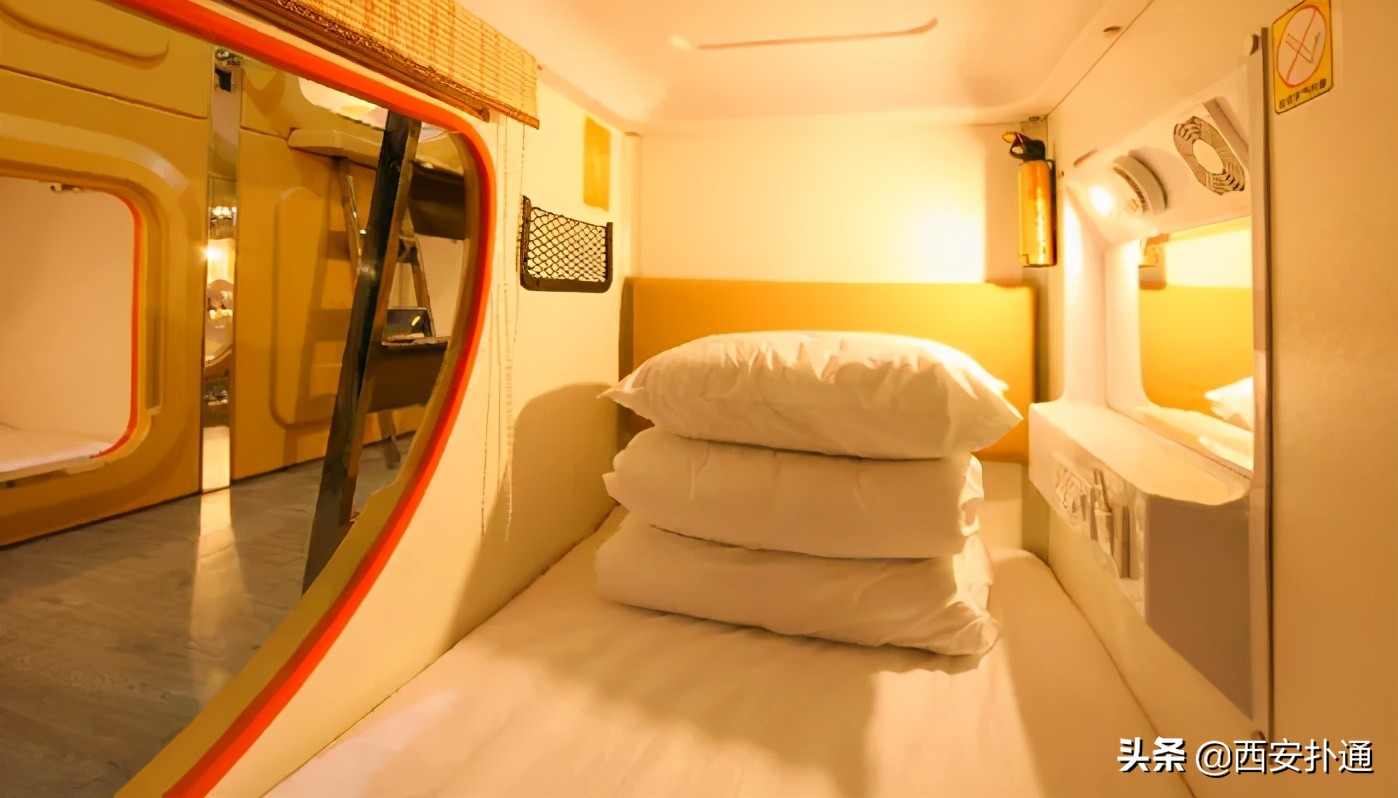 我住进西安37元一晚的胶囊房，扒开了西漂的另一面