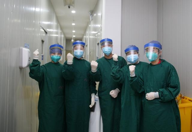 探访隔离病房奋战一线的白衣战士,看望慰问疫情防控一线值守人员
