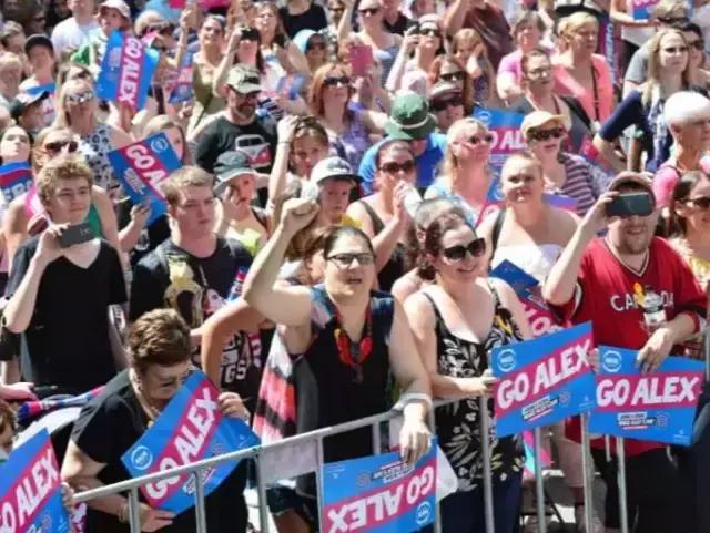 圣诞老人来了真实视频,圣诞老人来澳洲