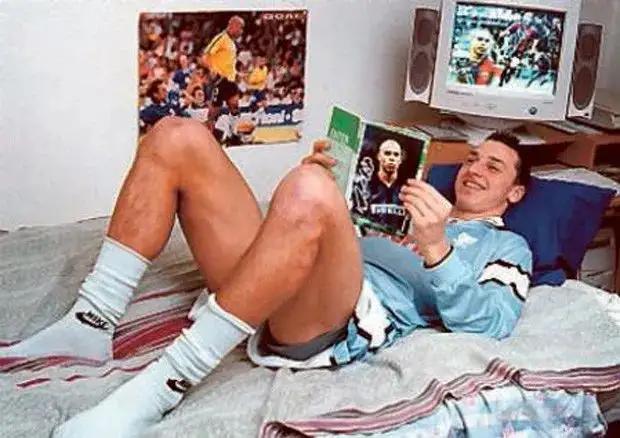 外星人罗纳尔多拿过大力神杯,足坛外星人