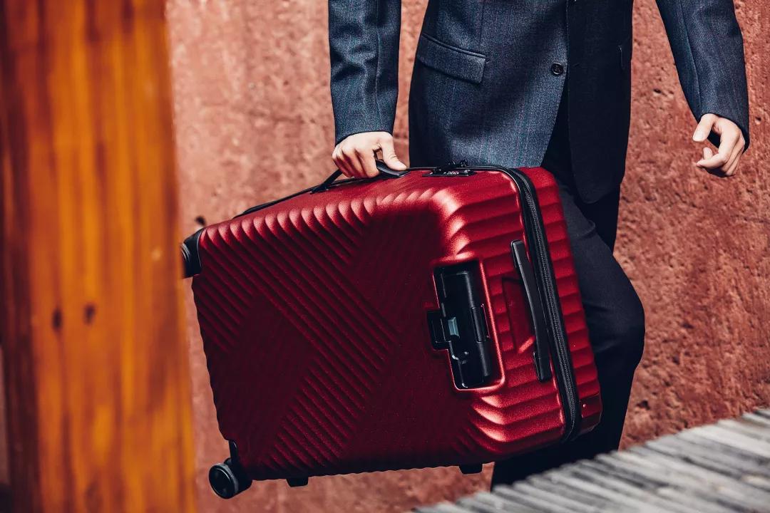 国产结实的旅行箱牌子有哪些,国产旅行箱哪个牌子好