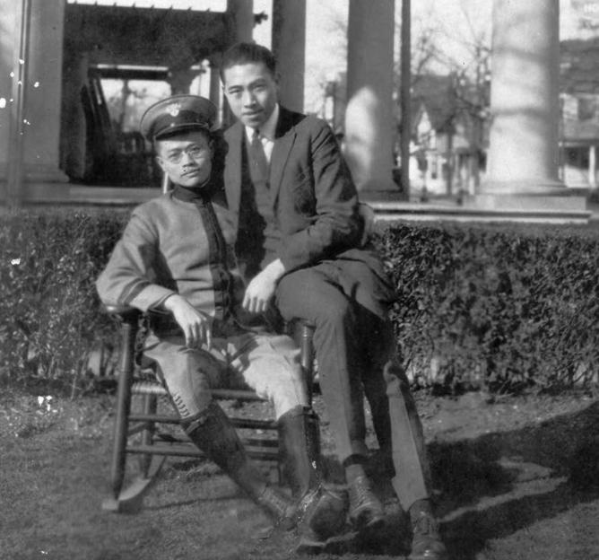 从贵族小姐沦落到乡下喂猪、刷马桶,替夫还债,她的优雅让人心疼