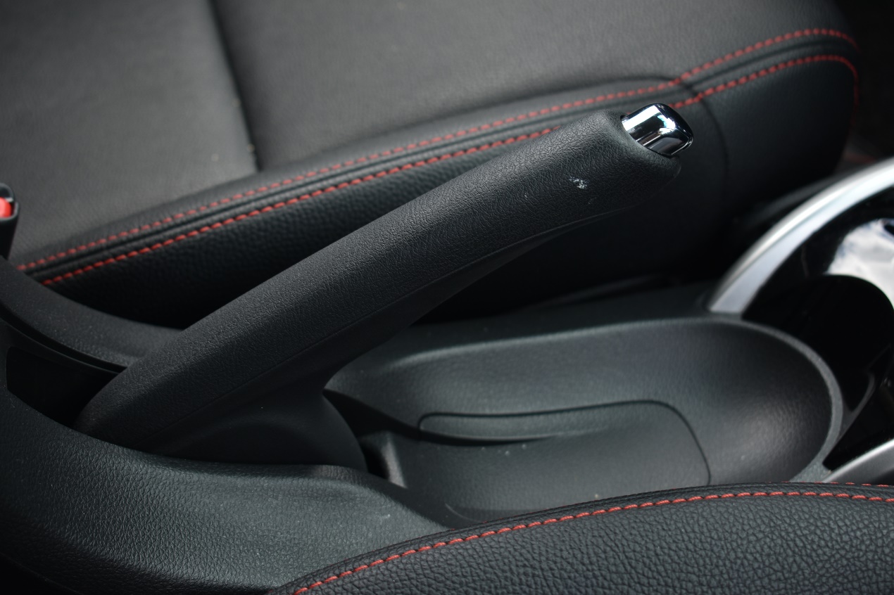 凌派2017款1.8lcvt特装版,19款凌派舒适度