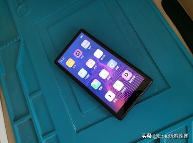 MP3也朝着全面屏方向进化？纽曼A1上手评测体验