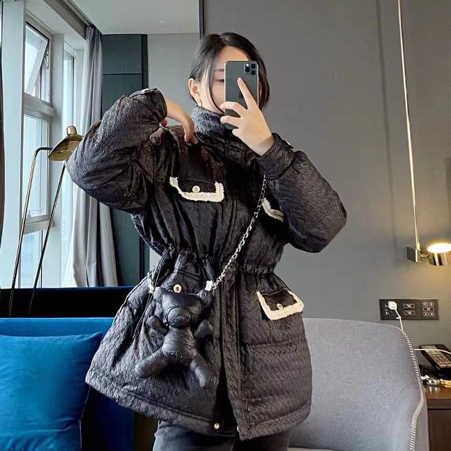 羽绒服洗完一坨一坨是好绒吗,羽绒服洗完一坨一坨正常嘛