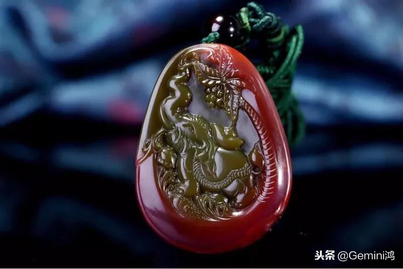 2018年的盐源玛瑙,文玩界的新宠紫绿玛瑙