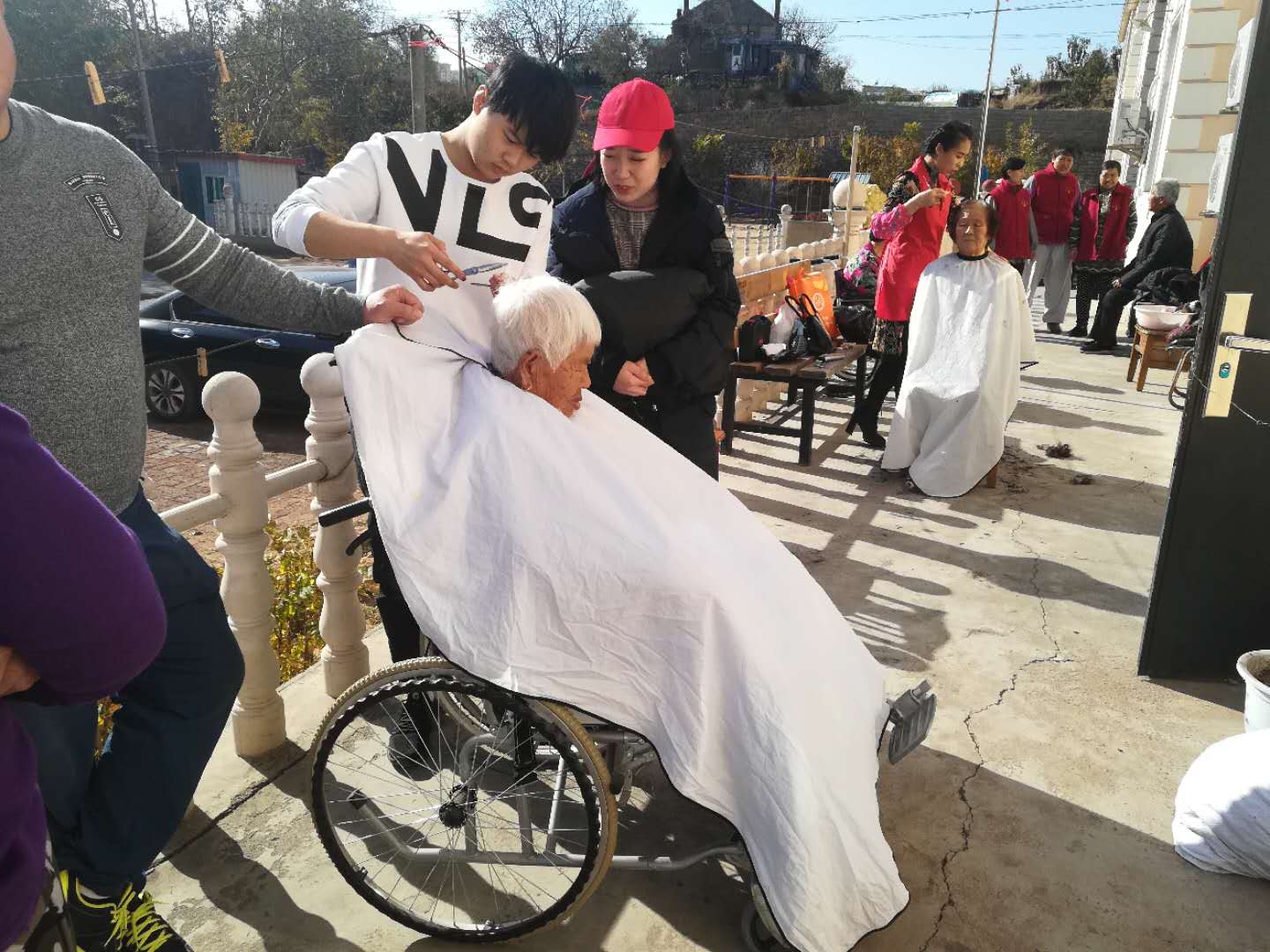 养老服务中心为老人打造幸福家园,养老服务让老人安享幸福