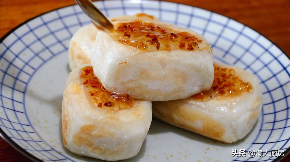 年糕不用微波炉用开水泡软吗,很好吃的年糕爆浆不用煮