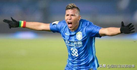 保利尼奥面对梅西,保利尼奥中柱对梅西