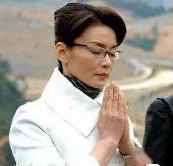 因情所困后来出家的女明星,女明星出家看破红尘还是为情所困