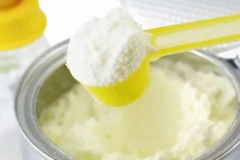 有些奶粉勺子为什么在奶粉里面,为什么奶粉勺子有个洞