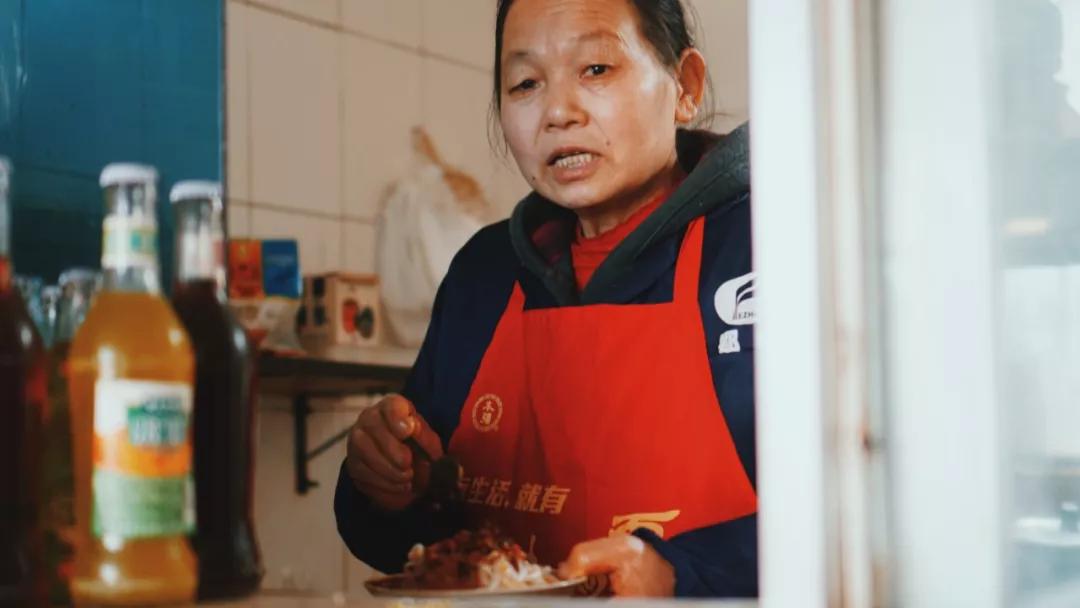 荥阳古城前世今生,荥阳火车站以前辉煌的样子