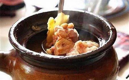 南昌红谷滩最出名的瓦罐汤,南昌瓦罐排骨汤的做法大全