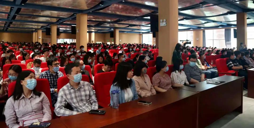 武汉外语外事职业学院投票,武汉外语外事职业学院2020