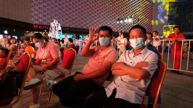 “逛吃”“嗨购”“扭蛋”……美利广场奇遇记