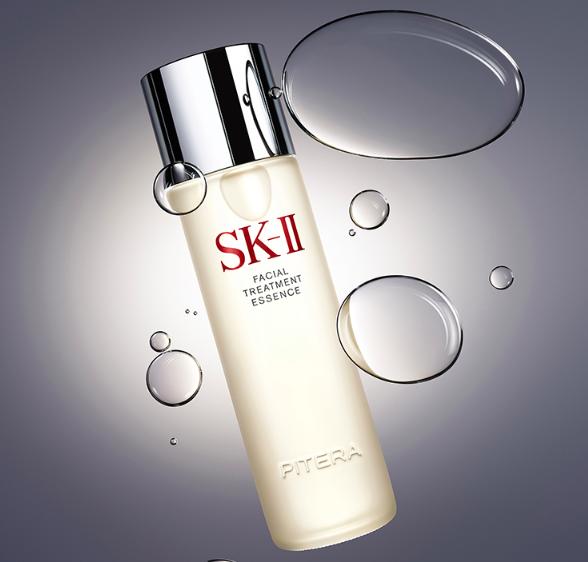 最近吴昕晒出一款的化妆水,吴昕推荐30岁的护肤