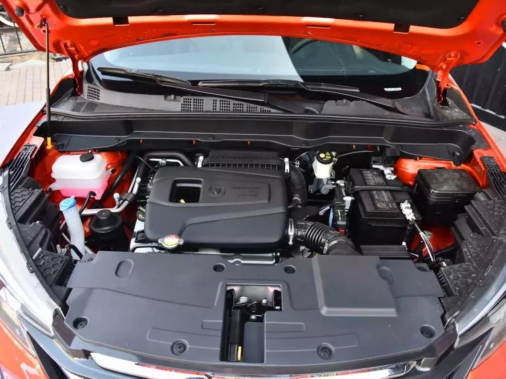 长安cs15长宽高及价格,长安cs15价格2023款