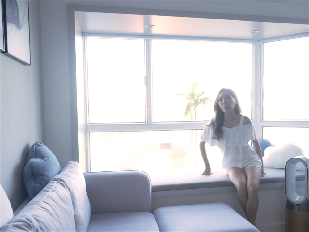 女孩在香港的4平方蜗居生活,香港330平别墅独居