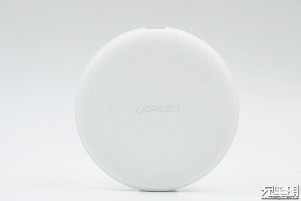 绿联无线充电宝拆解,绿联30瓦充电器拆解