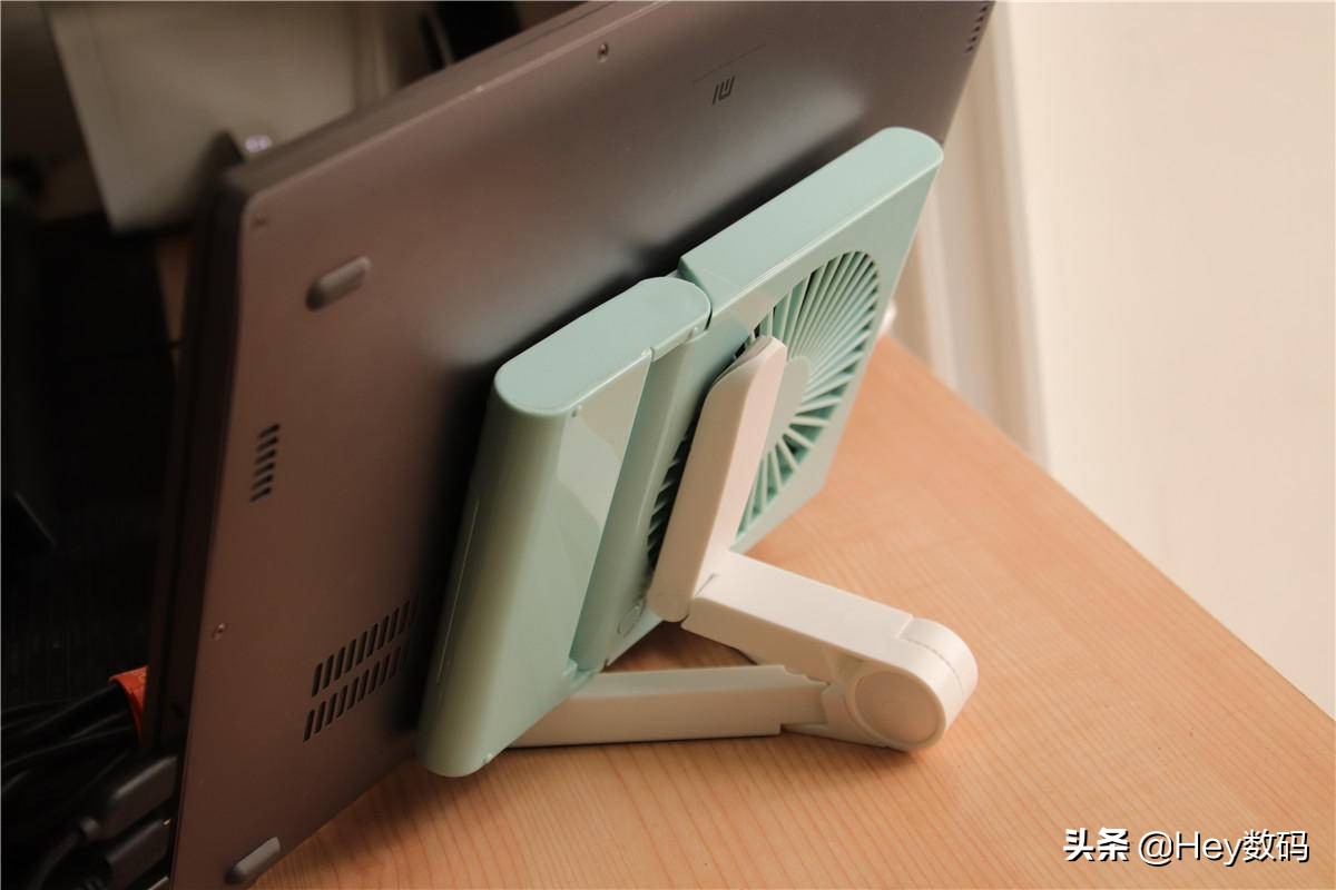 初入社会的你怎样多快好省地布置桌面？在此给你一点建议