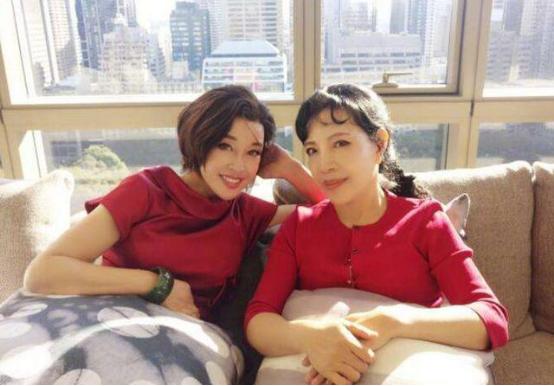 刘晓庆的四段婚姻与八段恋爱史,人生可以从头再来刘晓庆哪年出版