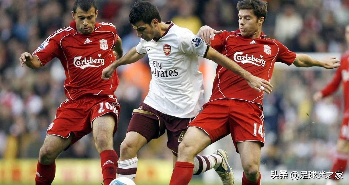 每个成功人物的背后都有一个男人,一个足球巨星背后的心酸