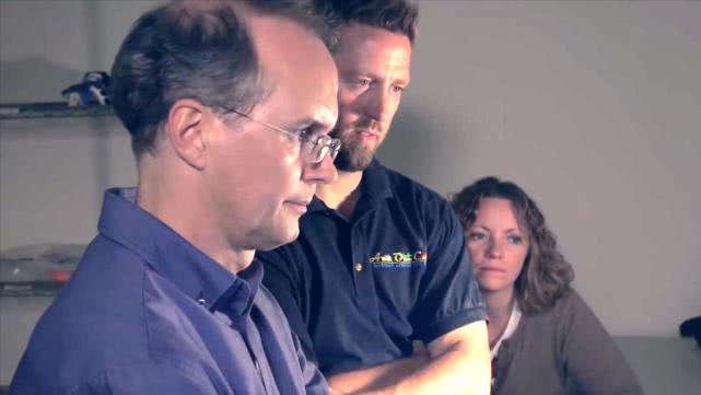 狗狗的前腿断了的特征,狗狗天生前腿畸形还能治么