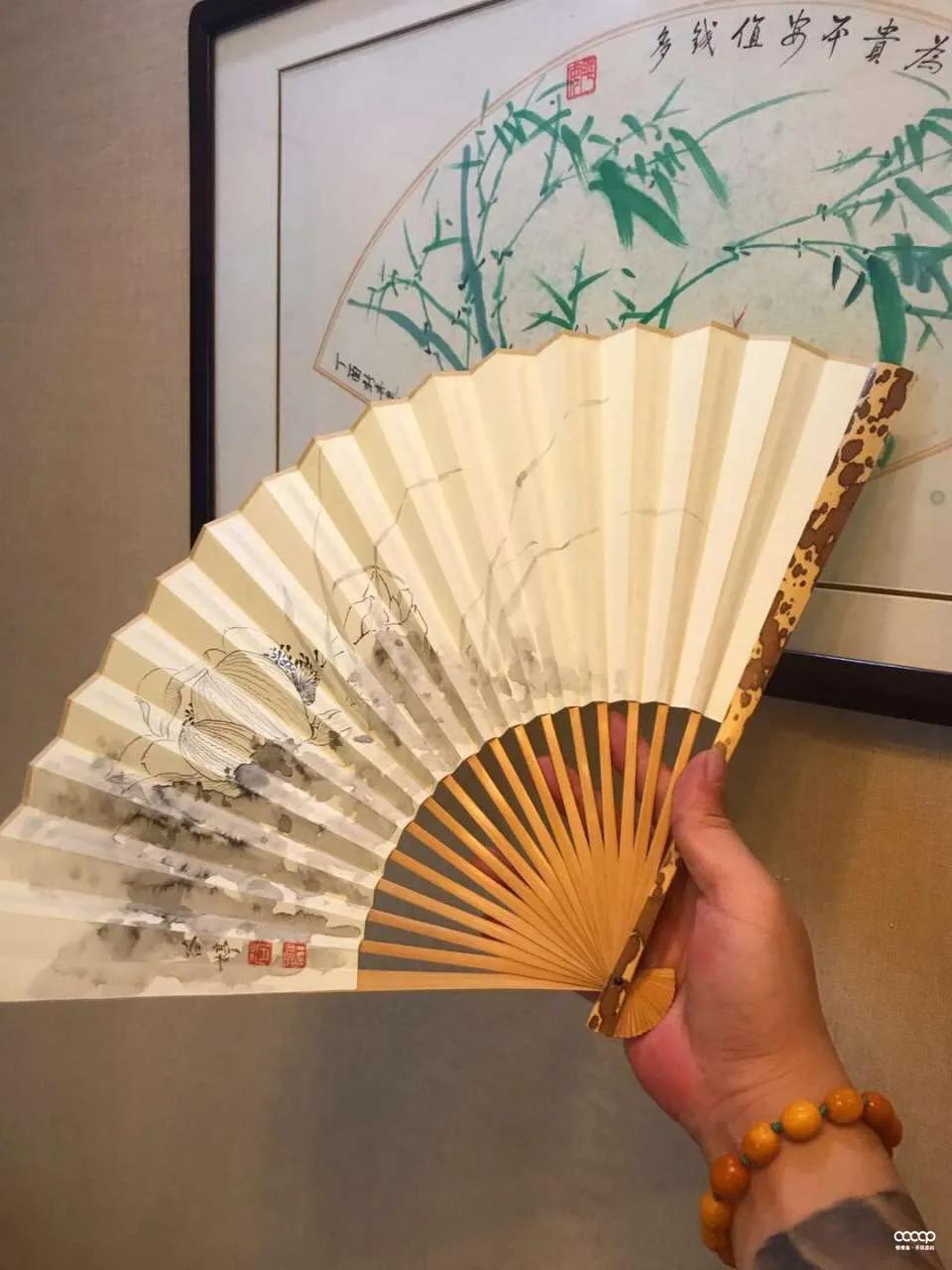 折扇几百到几万,几百到几千的折扇