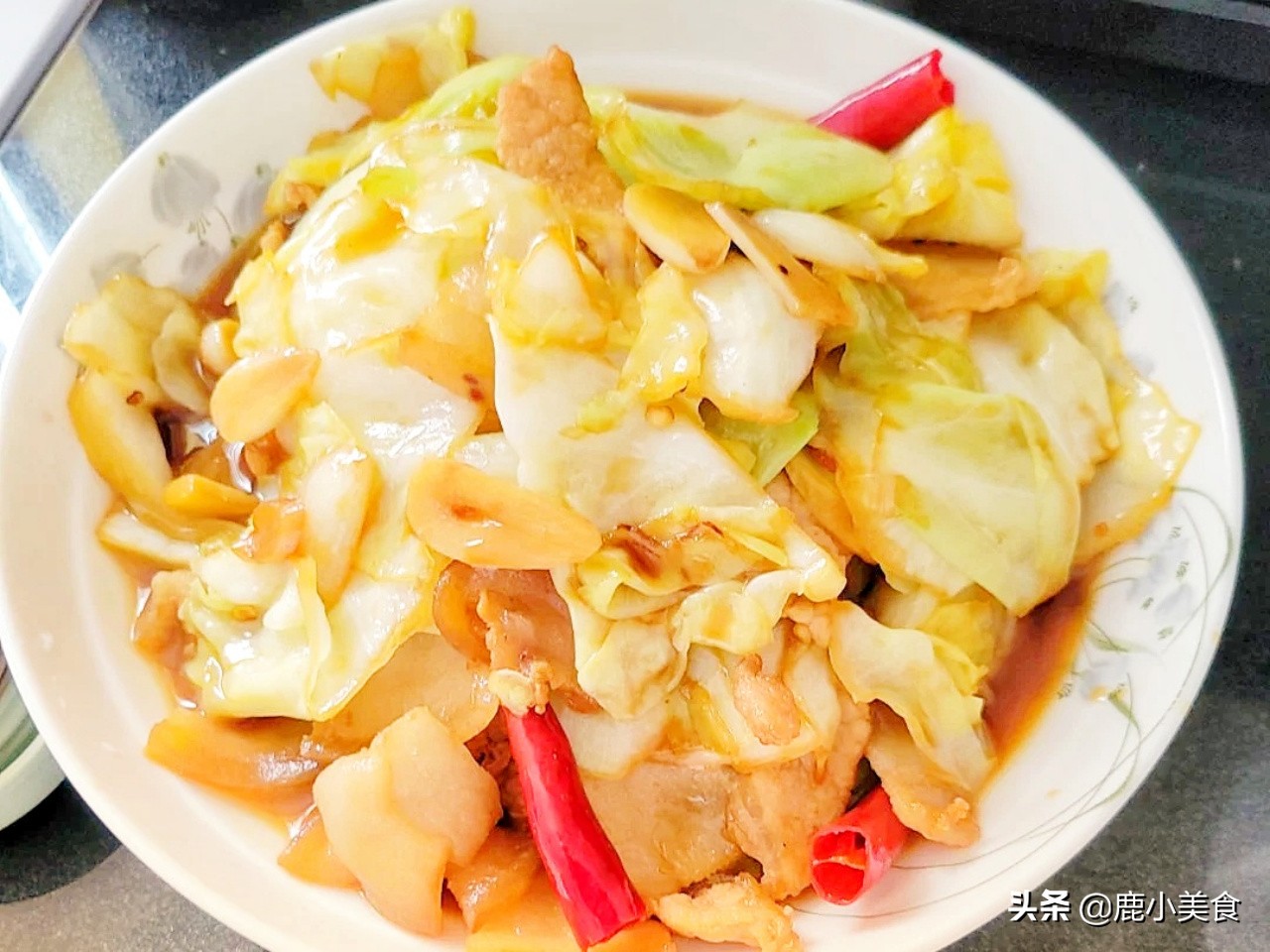 什么蔬菜含叶酸多可以治白头发,富含b12和叶酸多的食物和蔬菜