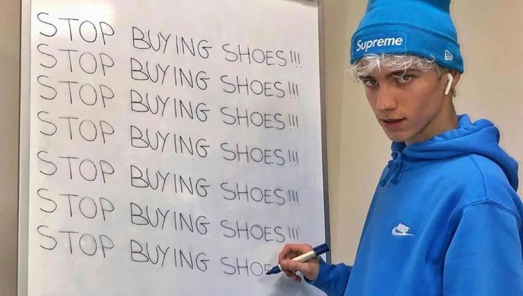 生活费2000算高吗,生活费2000左右