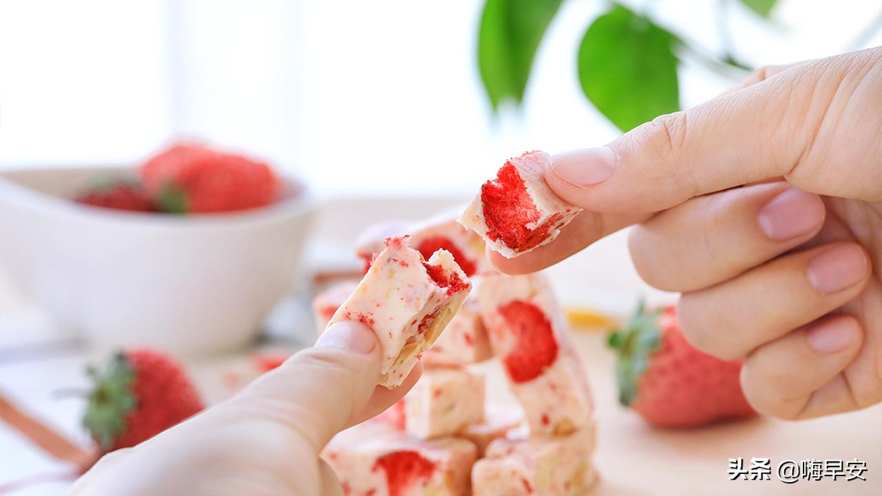 自己在家做牛轧糖的做法,自制牛轧糖的做法教程