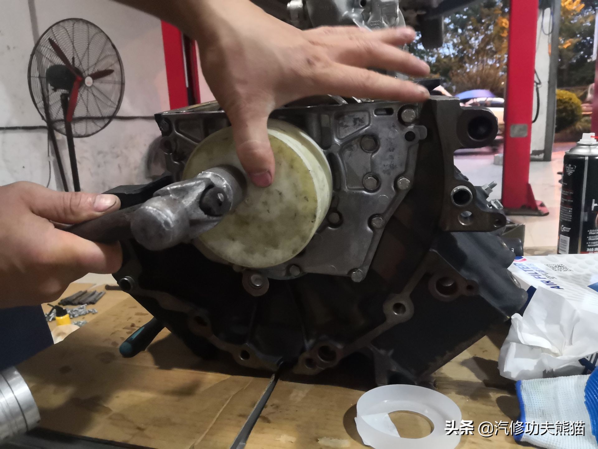 2003年老奥迪a6,2012年奥迪a6经典